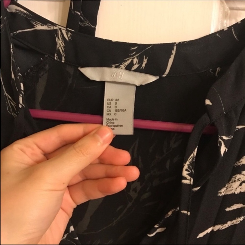 💜FirmPrice💜 H&M pleated wrap dress - Picture 8 of 11